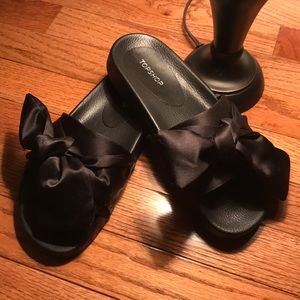 Top shop bow slides